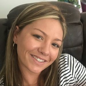 Meet your Posher, Alyss